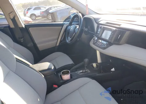 2018 Toyota Rav4 Xle z USA, uszkodzony, nr VIN 2T3RFREV9JW728346